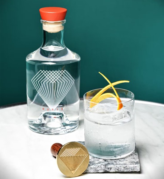 Rubis Blanc French Whisky 0.75L - 1